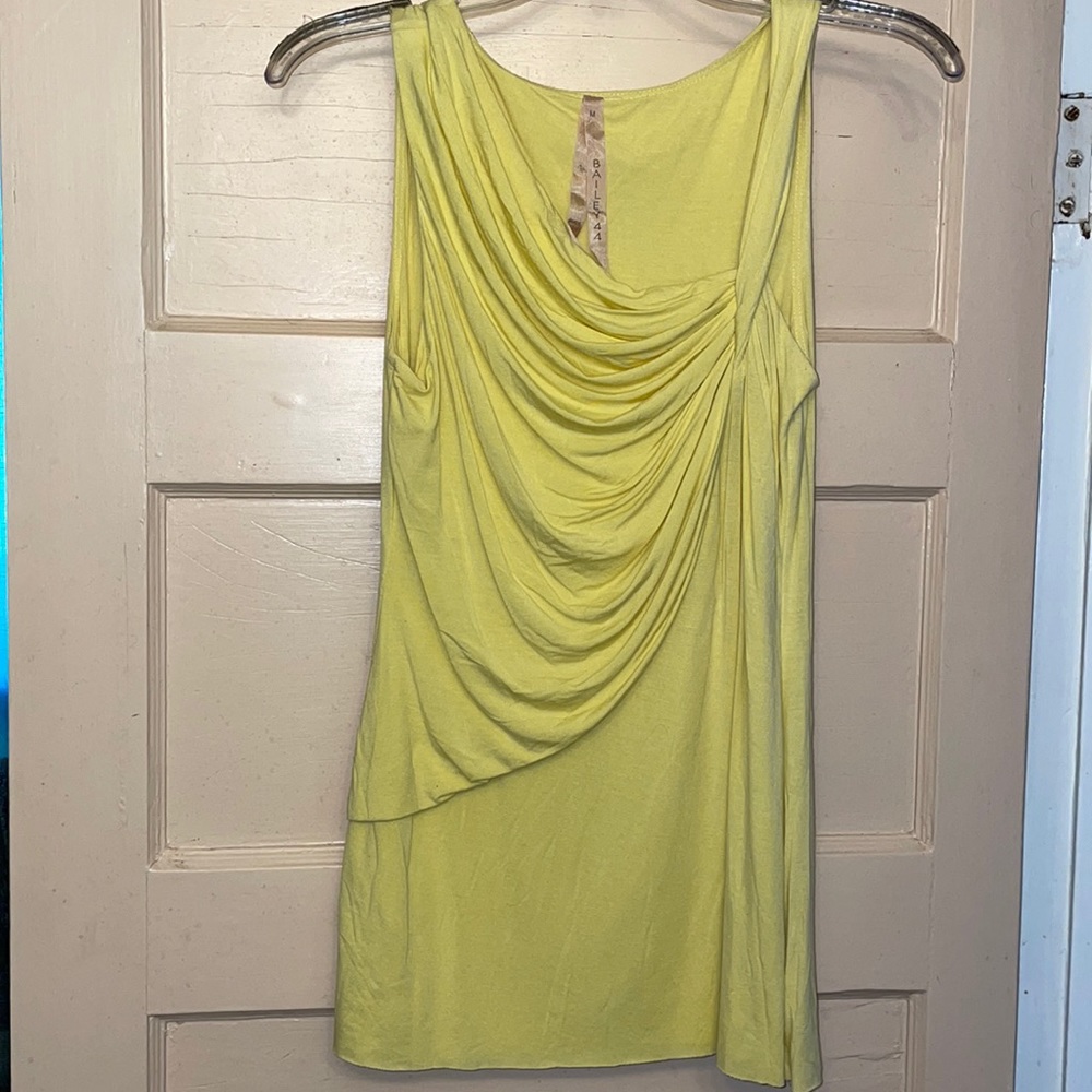 Bailey 44 Top Size Medium NWOT